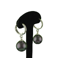 Boucle pendante créole Perle Noire et oxyde zirconium