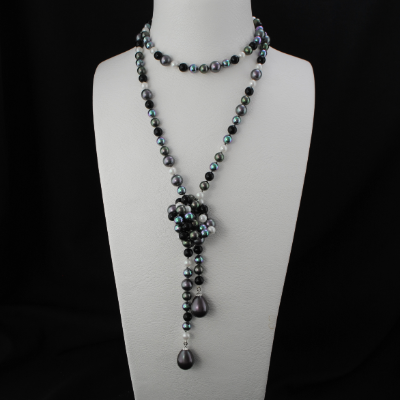 Long collier perles noires étoilées Audrey