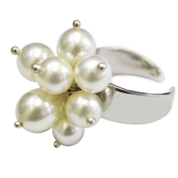 Petite Bague Audrey Argent Rhodié et Perles blanches (S)