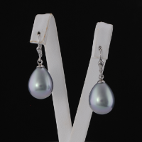 Dormeuse Perle Goutte Gris Nacré