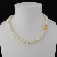 Collier perles blanches nacrées 9 mm et fermoir Marin