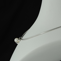 Collier Oméga Pendentif Carré Argent et Perle