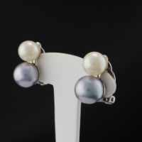 Boucles d'oreilles Clips double perle blanche et grise