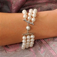 Bracelet manchette perles blanches 8mm & fermoir magnétique Jackie