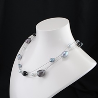 Collier avec perles noires grises 3 rangs original Aurore 
