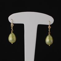 Dormeuse Lys Perle Goutte Vert brillant