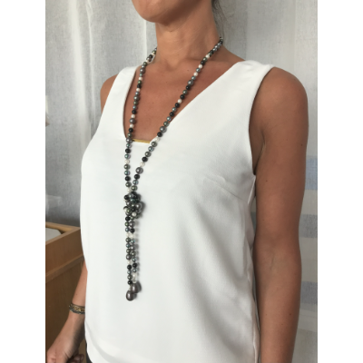 Long collier perles noires étoilées Audrey