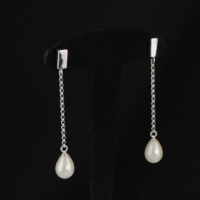 Boucle Chaine et Perle Goutte Pendante