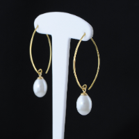 Boucle Créole et Perle Oeuf Blanche