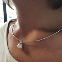 Collier Oméga Pendentif Carré Argent et Perle