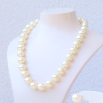 Collier Angelina Perles 12 mm blanches, fermoir argenté